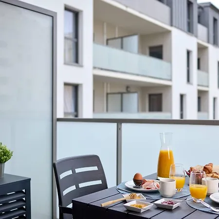 Quality Porte Des Pyrenees Aparthotel Pau