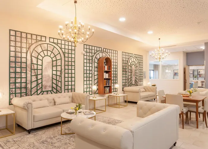 Quality Porte Des Pyrenees Aparthotel 3*