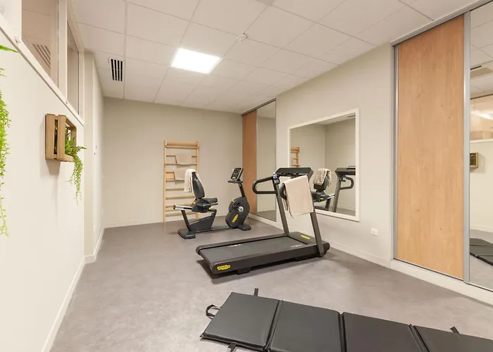 Quality Porte Des Pyrenees Pau