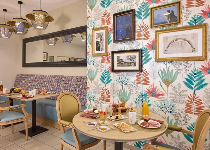 Aparthotel Quality Porte Des Pyrenees 3*